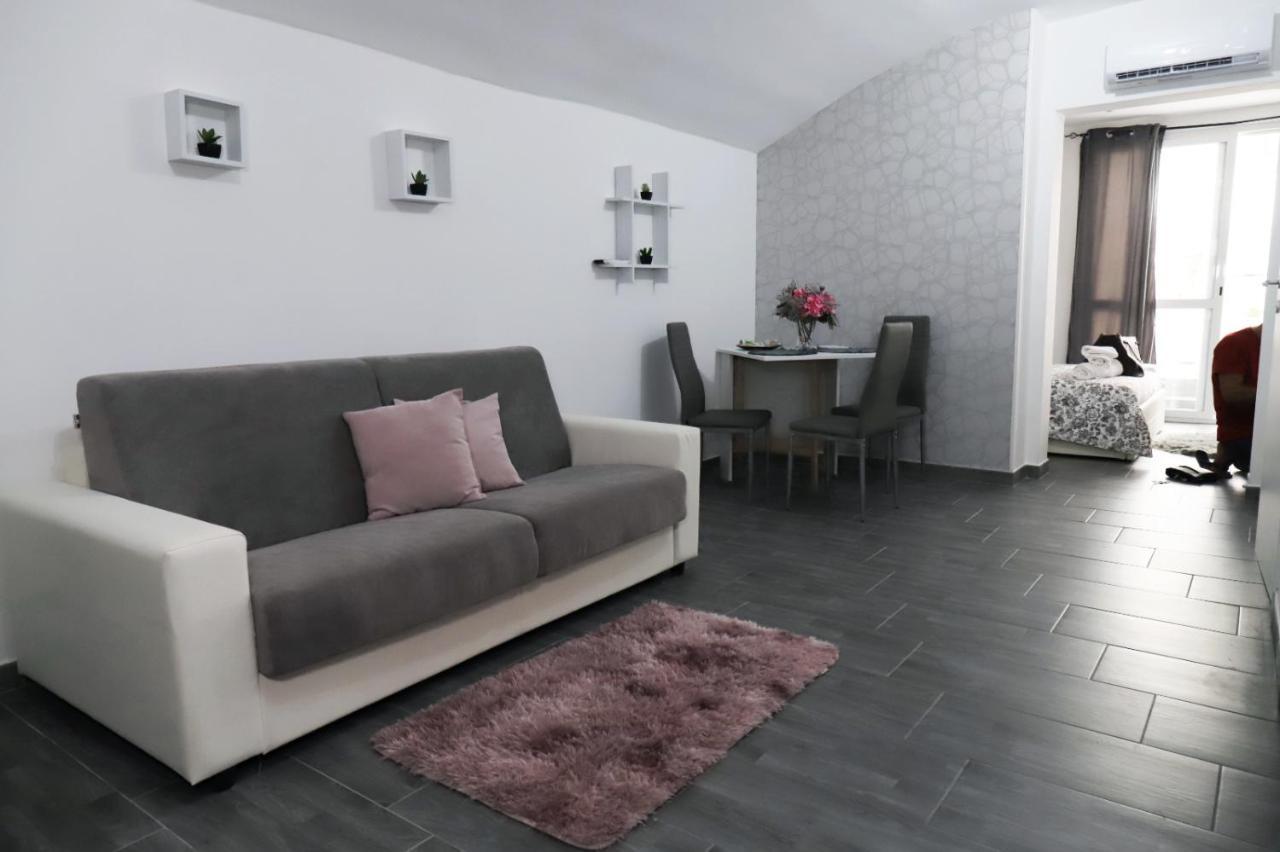 Suite Nicolai 165 Барі Екстер'єр фото