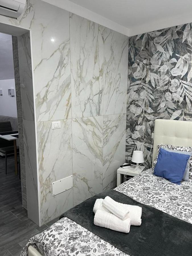 Suite Nicolai 165 Барі Екстер'єр фото